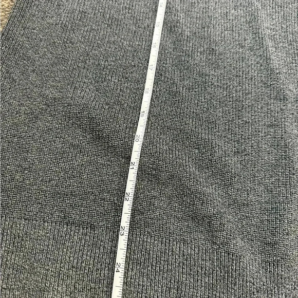 NWT Banana Republic Grey Unisex Sweater size M 100% Cotton Supima - Picture 5 of 6